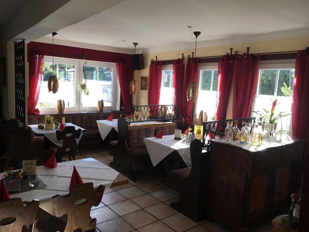 Hotel Zum weißen Ross Nidda Exterior foto